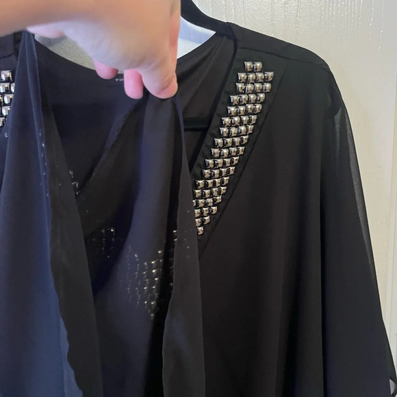 Torrid 4 women’s chiffon batwing blouse with beaded neckline v neck black - Picture 3 of 7